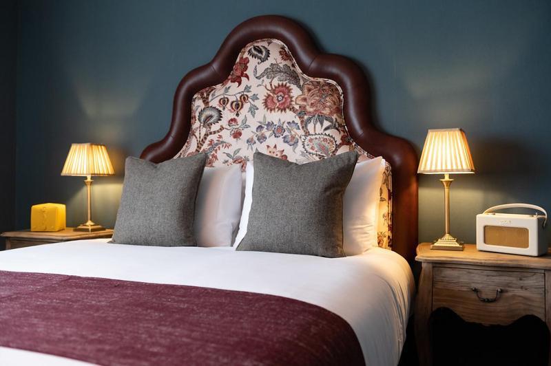 The Bear Hotell Bath Eksteriør bilde