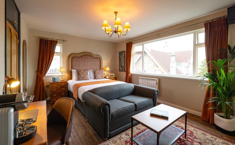 The Bear Hotell Bath Eksteriør bilde