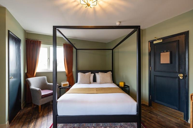 The Bear Hotell Bath Eksteriør bilde