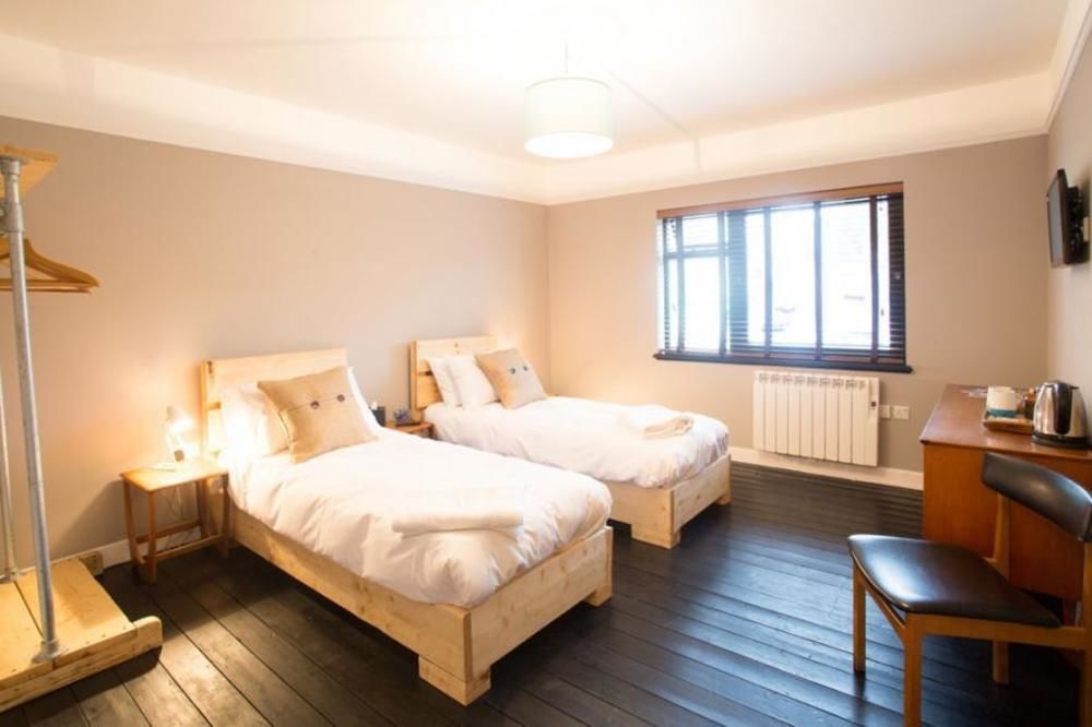 The Bear Hotell Bath Eksteriør bilde